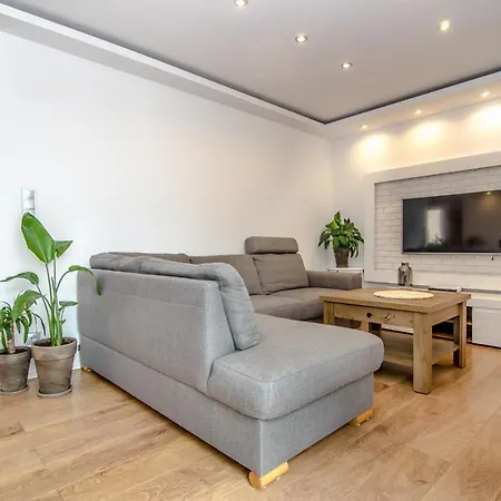 Apartament Timon *