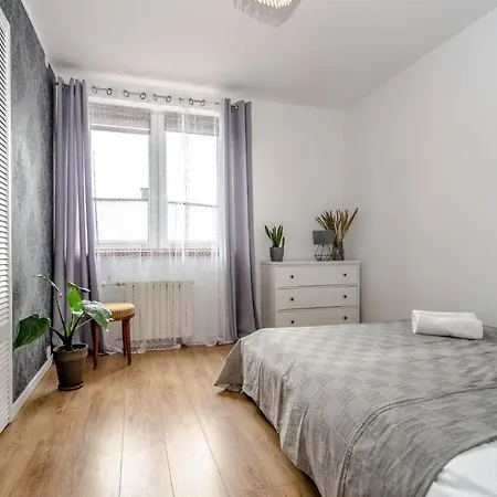 Apartament Timon Apartment *